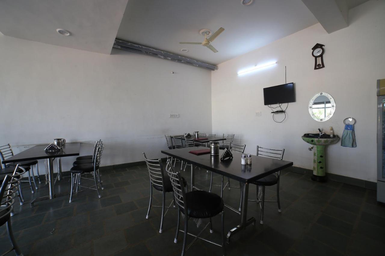 Oyo 37077 Hotel Rawat Ajmer Extérieur photo